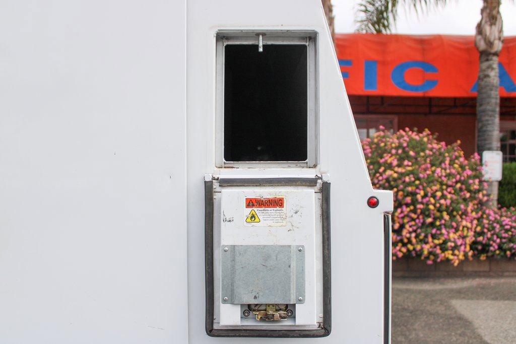 Used 2014 Ford E-350 and Econoline 350 Super Duty w/ Power Windows & Locks Group image 11