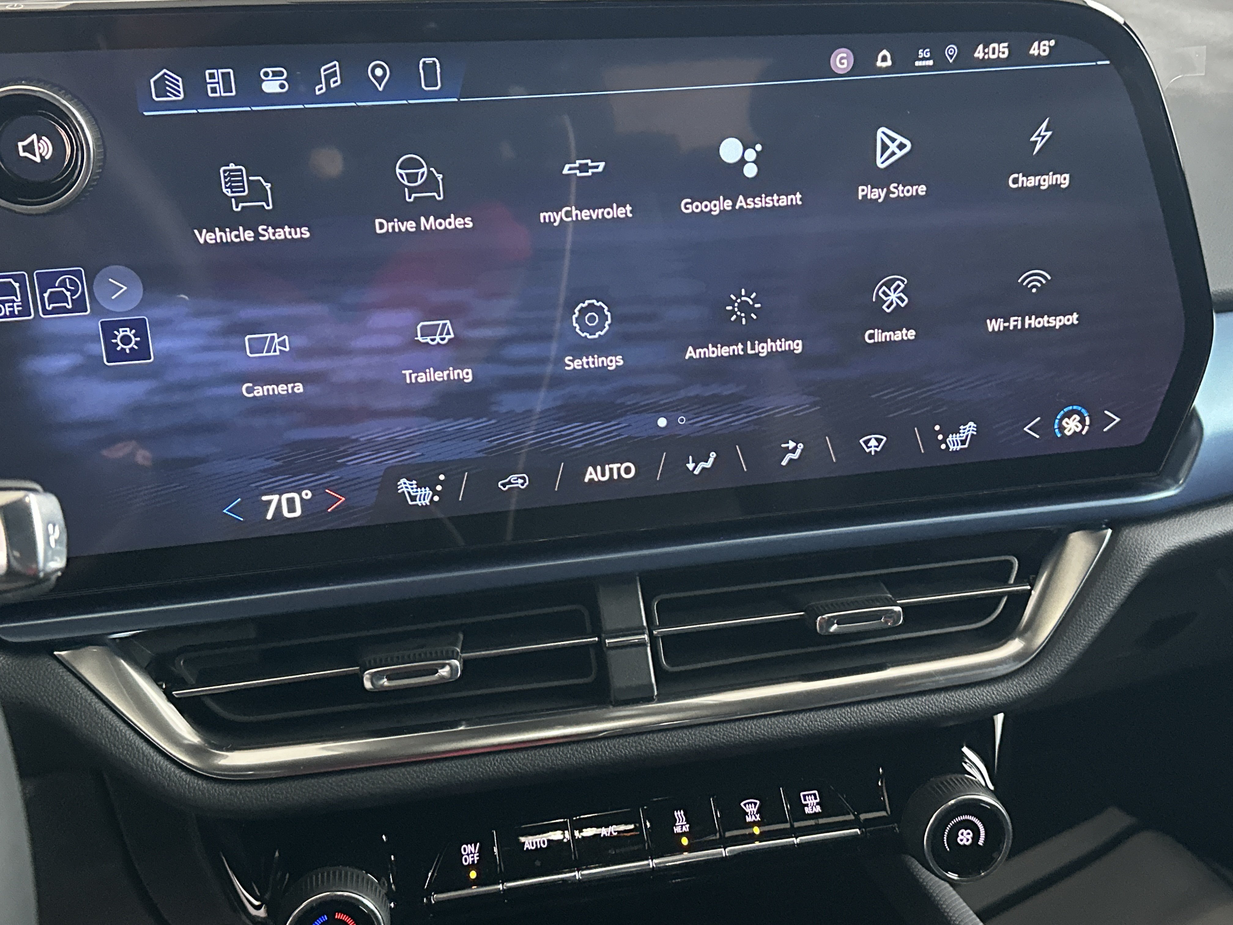New 2026 Chevrolet Equinox EV LT AWD/4WD image 30