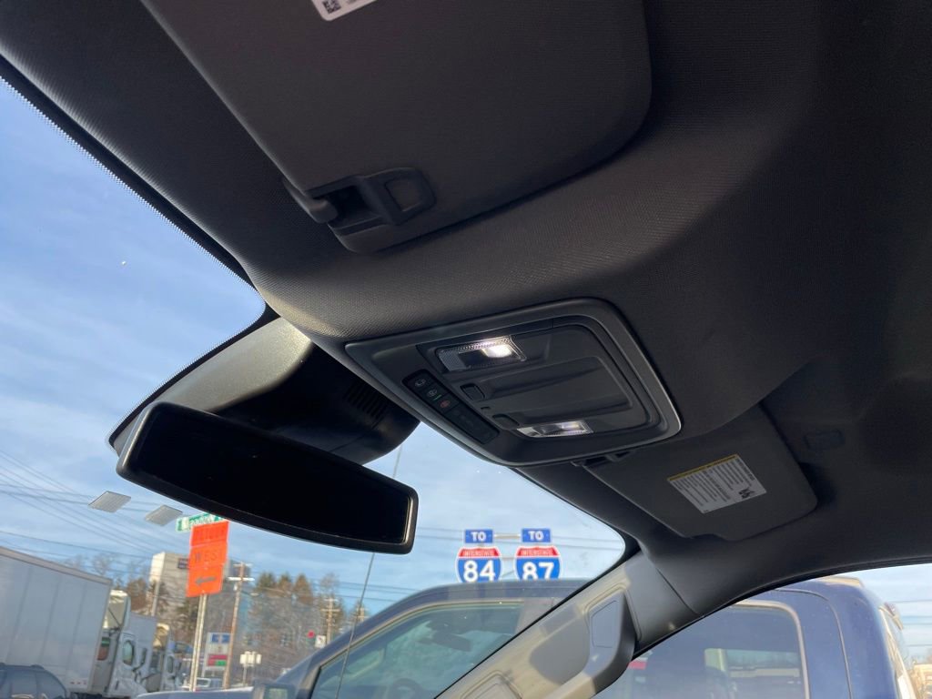 Used 2025 GMC Sierra 1500 SLT image 18