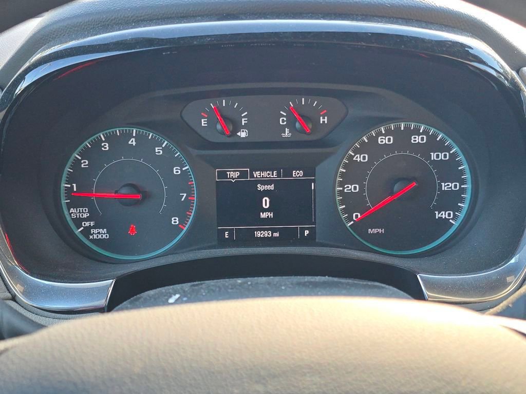 Used 2023 Chevrolet Traverse LS image 16