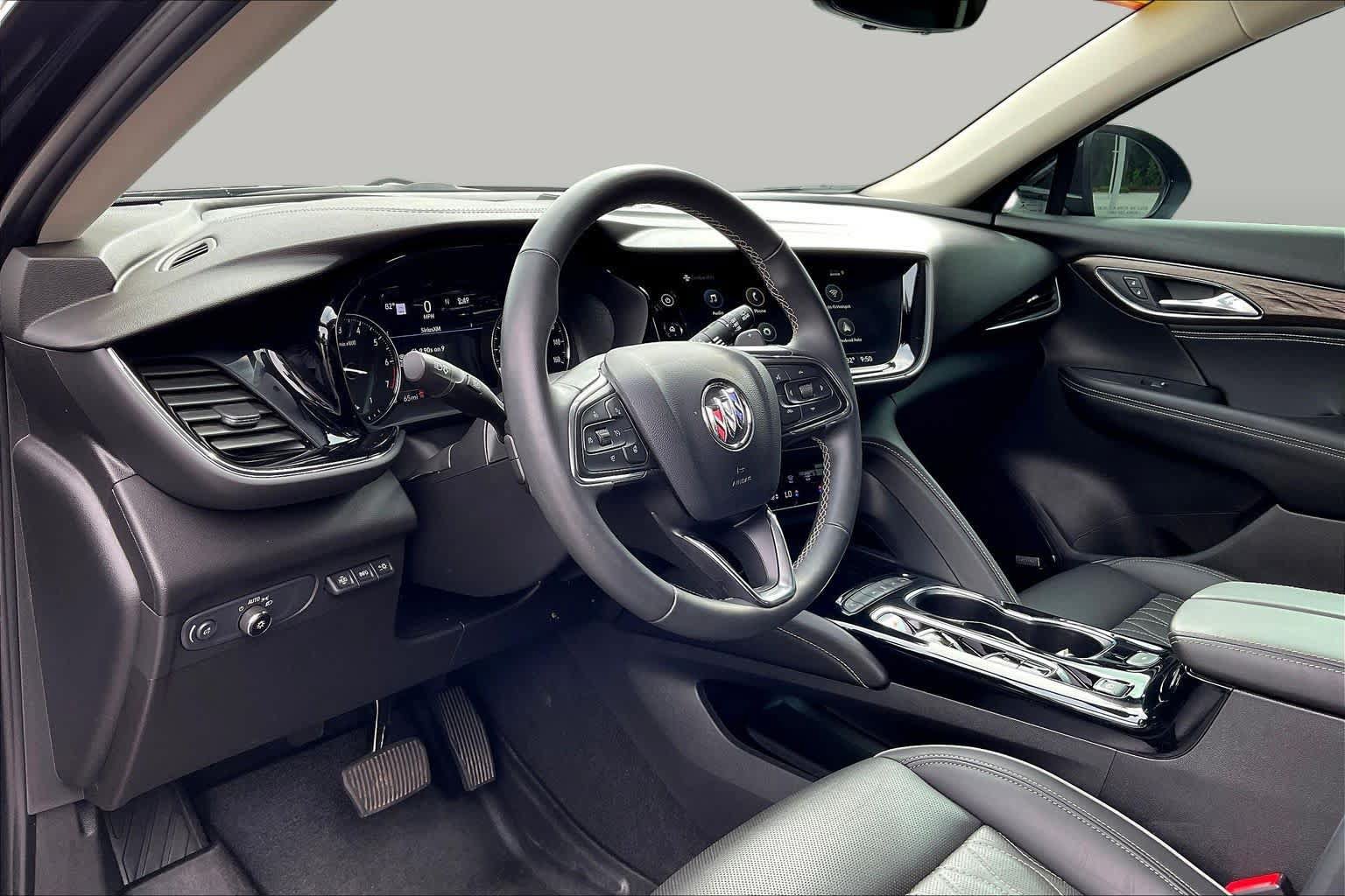 Used 2022 Buick Envision Avenir w/ Technology Package II FWD image 35