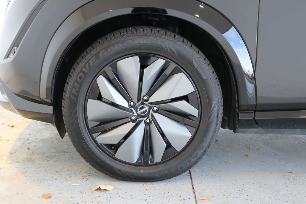 Used 2023 Nissan Ariya AWD image 43