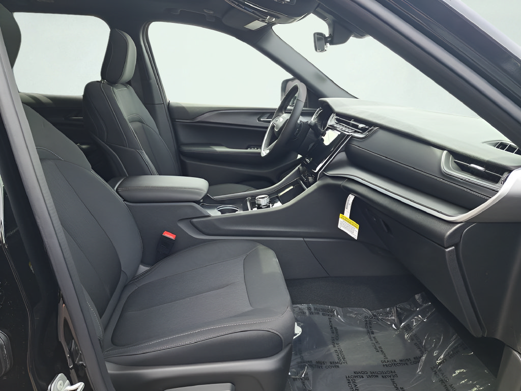 New 2026 Jeep Grand Cherokee Laredo X AWD/4WD image 17