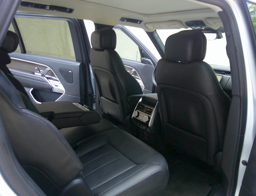 Used 2024 Land Rover Range Rover Long Wheelbase SE AWD/4WD image 51