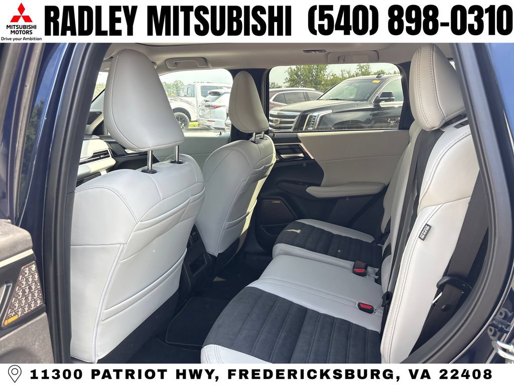 New 2026 Mitsubishi Outlander SE AWD/4WD image 12