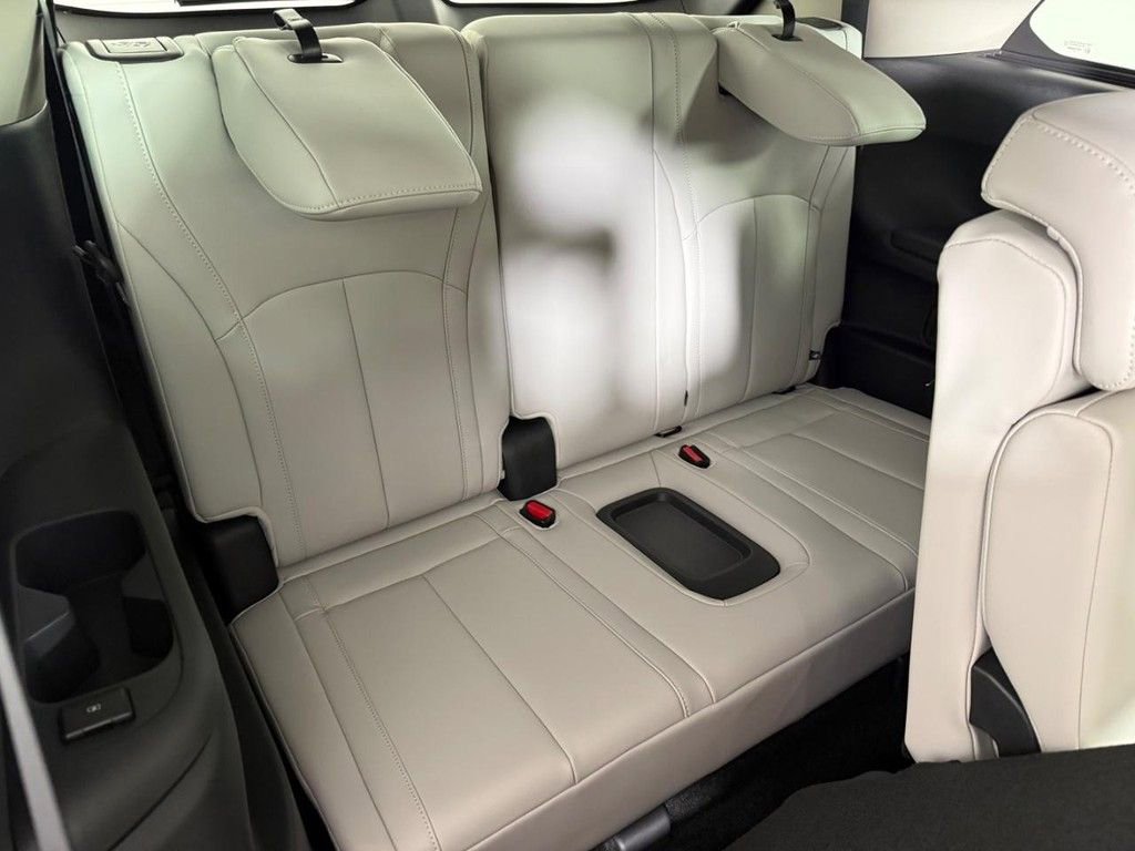 New 2026 INFINITI QX60 Luxe w/ Cargo Package image 15