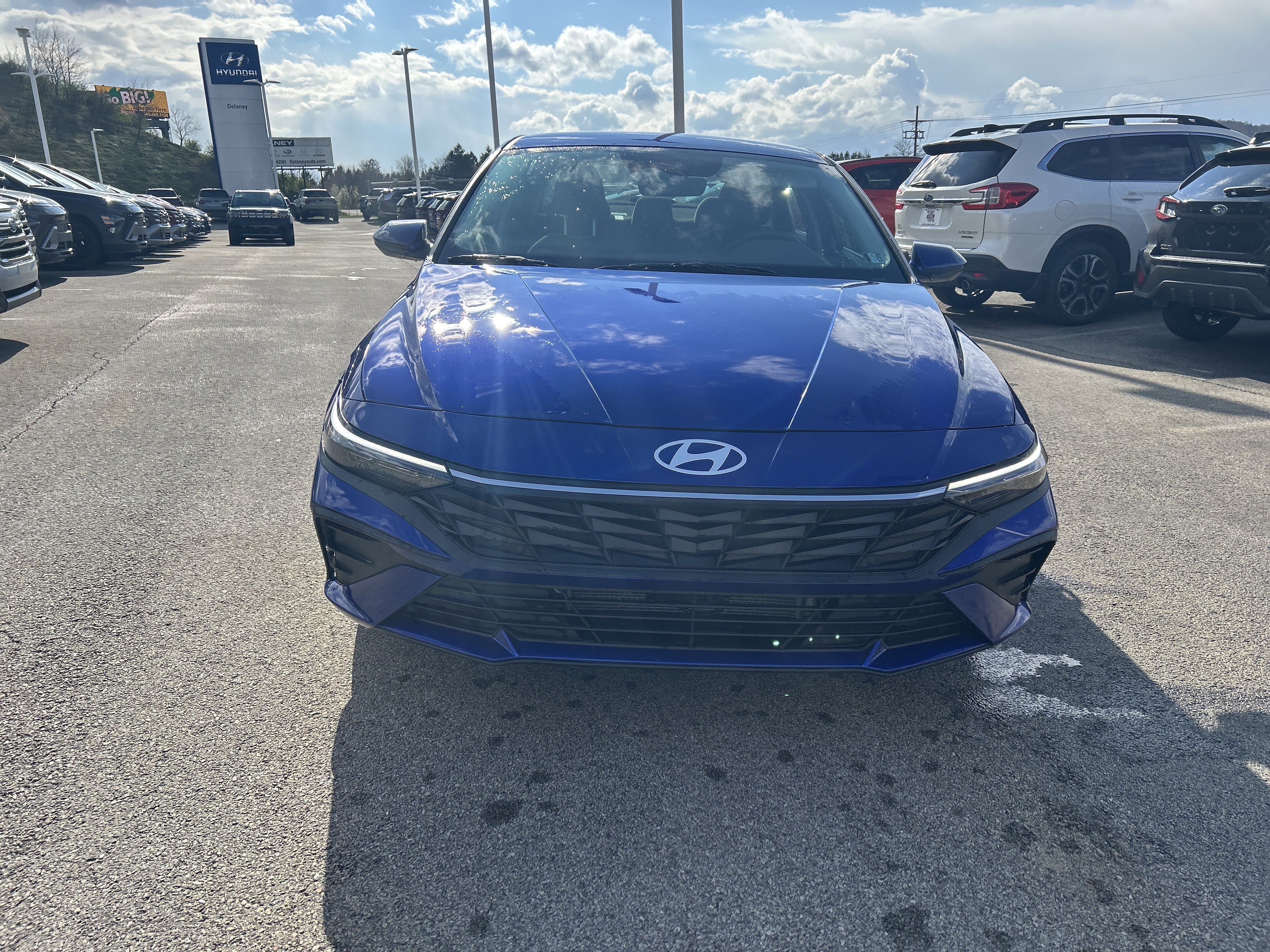Used 2025 Hyundai Elantra Blue image 28