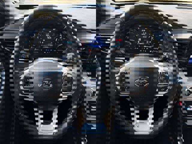 Used 2022 Ford Explorer XLT w/ Equipment Group 202A image 19