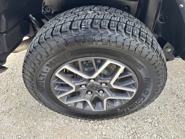Used 2024 Jeep Wrangler Unlimited Sahara AWD/4WD image 25