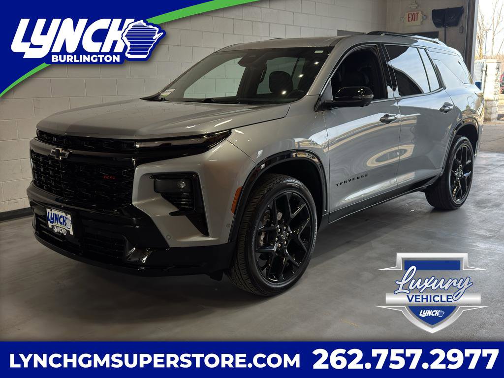 Used 2025 Chevrolet Traverse RS image 1