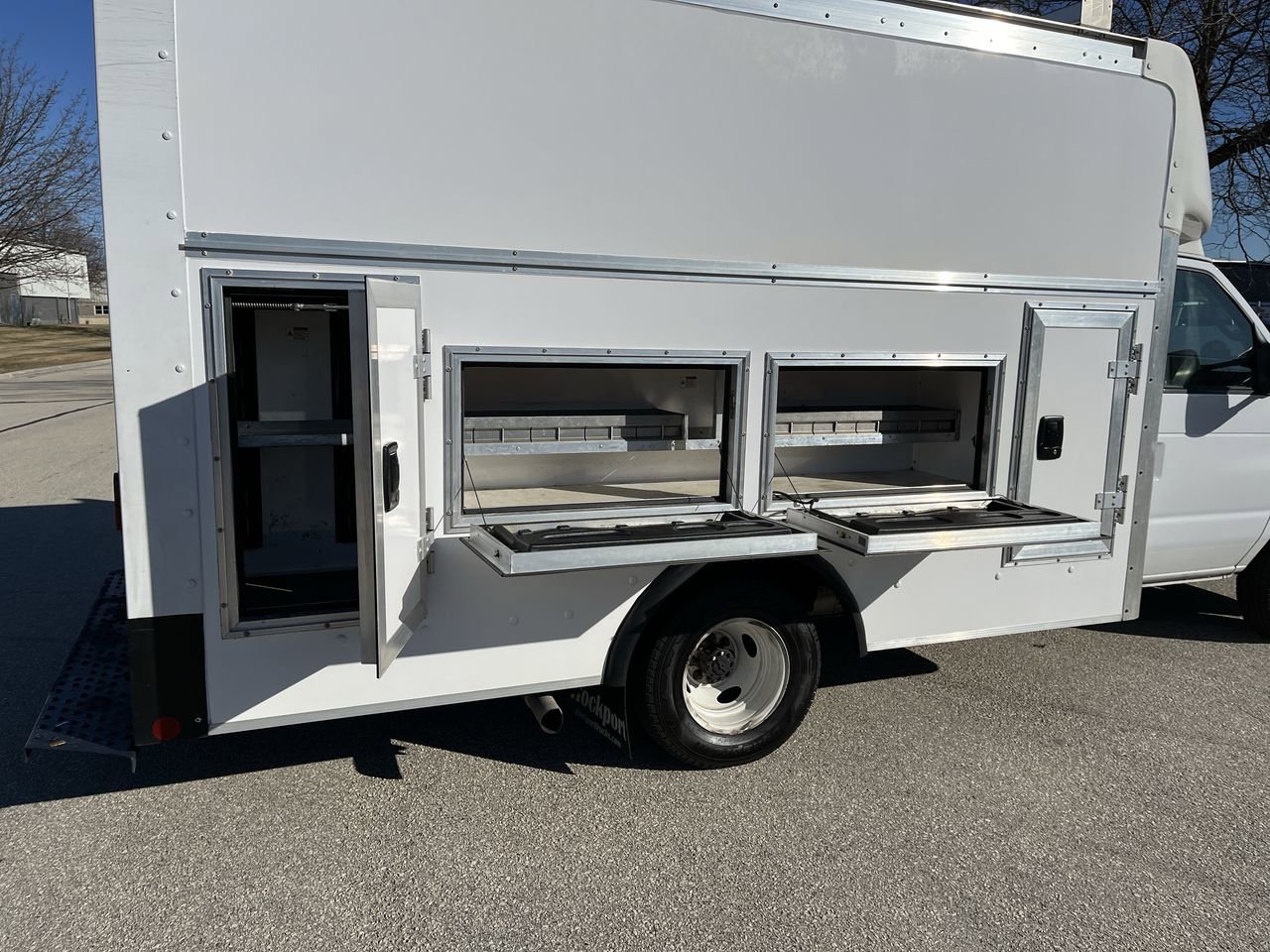 Certified 2024 Ford E-350 and Econoline 350 Super Duty w/ Power Windows & Locks Group image 6
