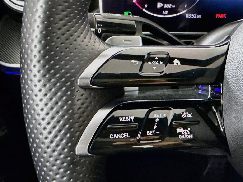 Used 2025 Mercedes-Benz C 300 Sedan image 11