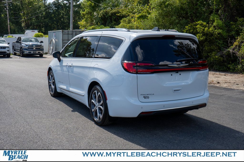 New 2026 Chrysler Pacifica Pinnacle image 4
