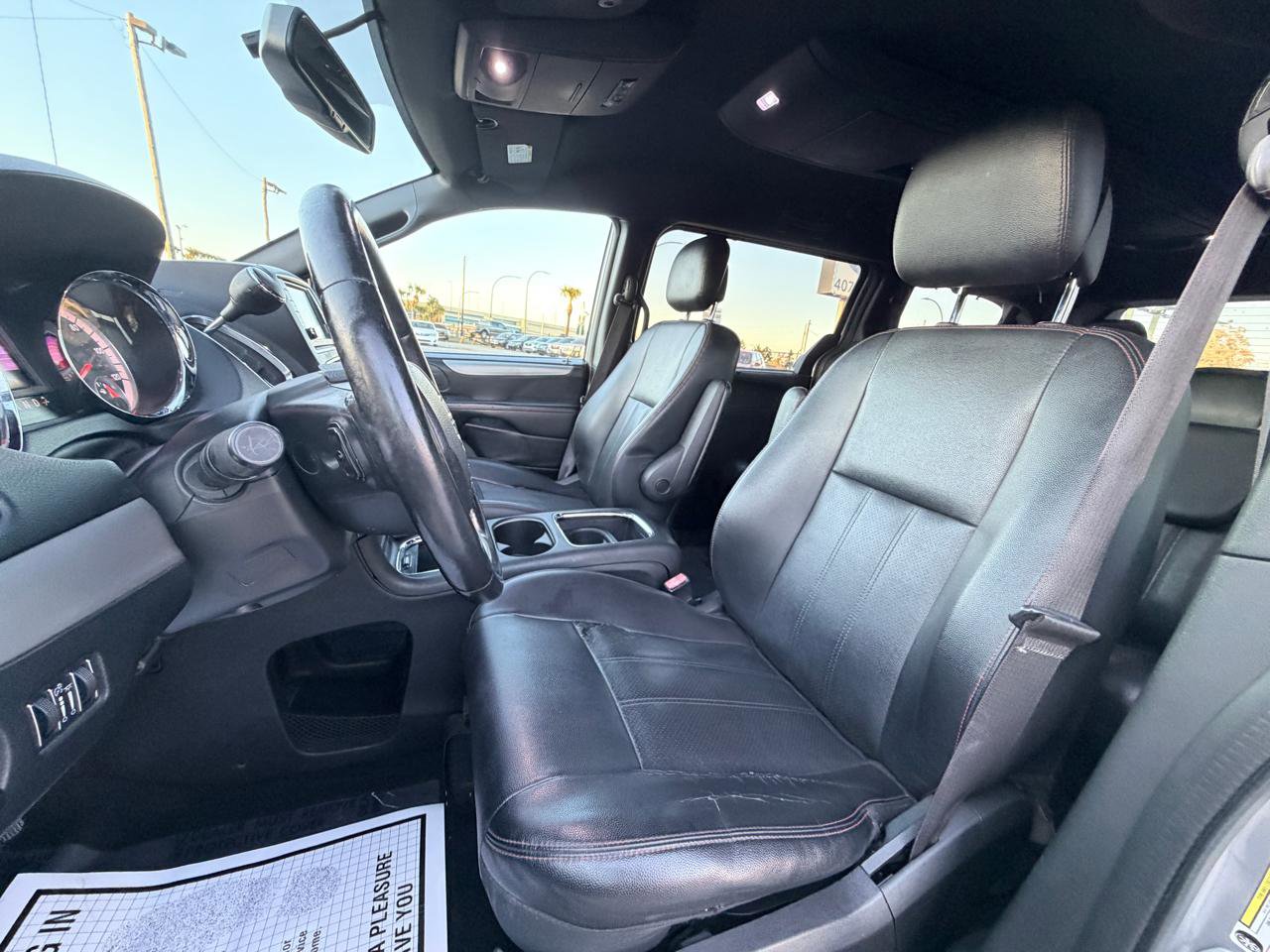 Used 2017 Dodge Grand Caravan GT image 12