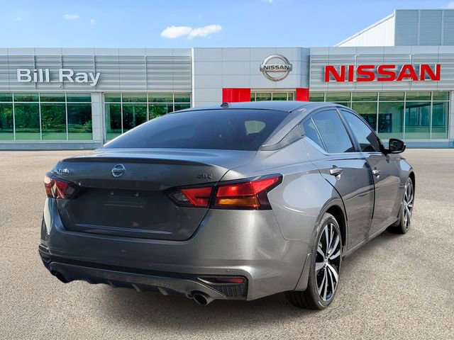 Used 2020 Nissan Altima 2.5 SR w/ Premium Package FWD image 4