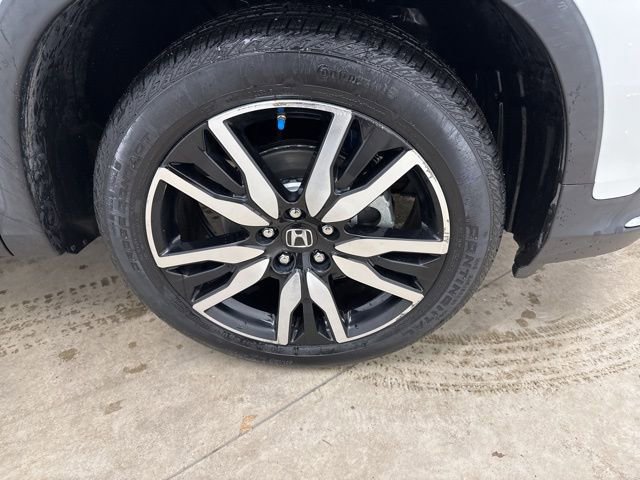 Certified 2021 Honda Pilot Touring image 12