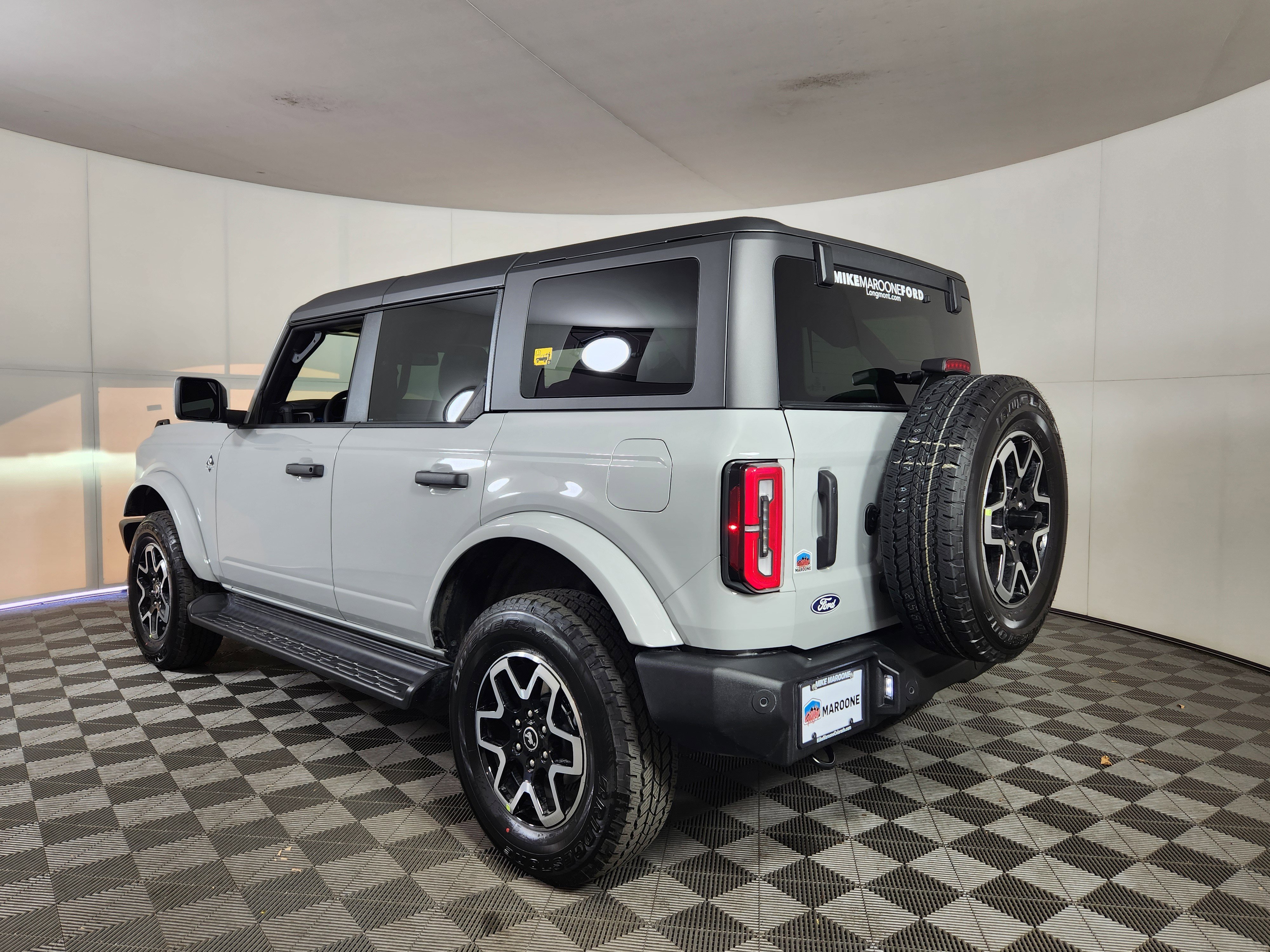 New 2026 Ford Bronco Outer Banks image 5