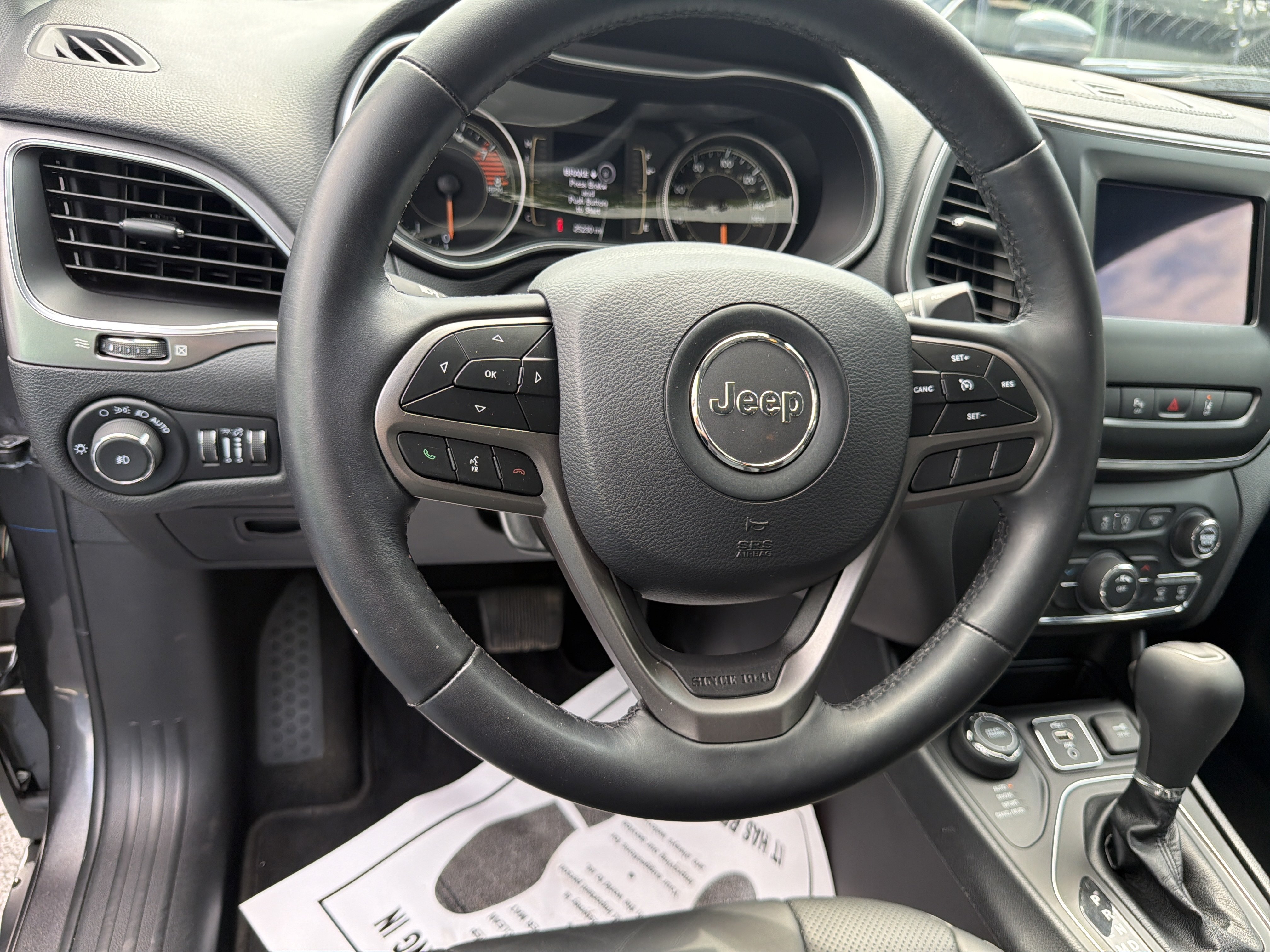 Certified 2020 Jeep Cherokee Latitude Lux w/ Quick Order Package 26H Lux AWD/4WD image 16
