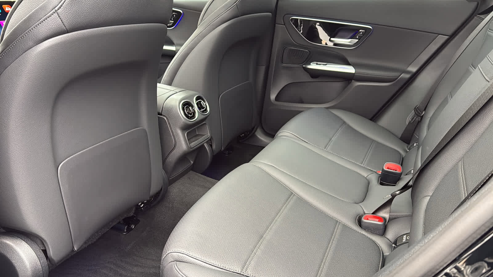 New 2026 Mercedes-Benz GLC 300 4MATIC image 29