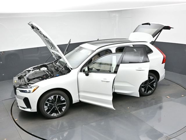 New 2026 Volvo XC60 B5 Plus w/ Protection Package Premier image 52