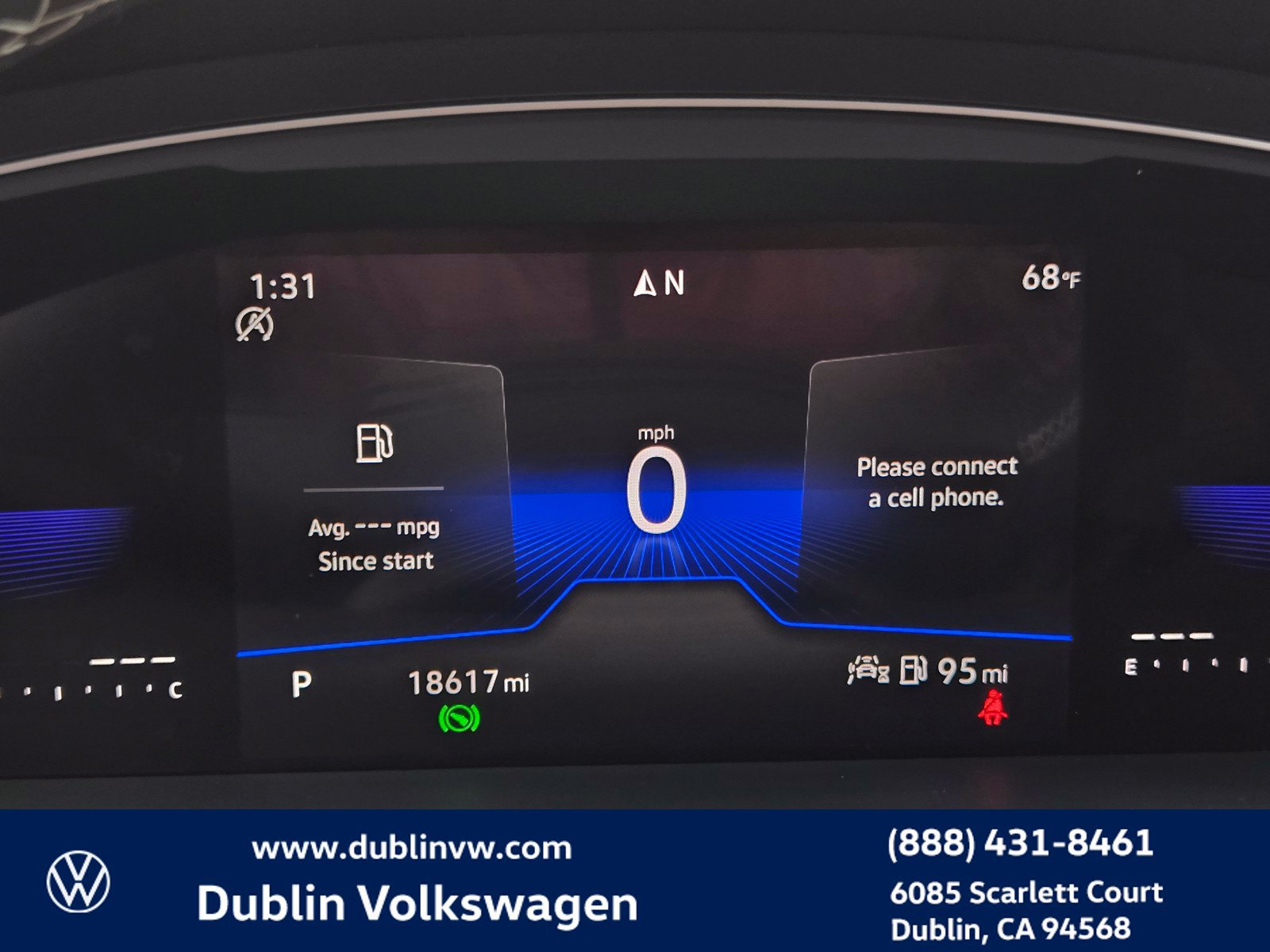 Certified 2023 Volkswagen Tiguan SE w/ Panoramic Sunroof Package FWD image 24