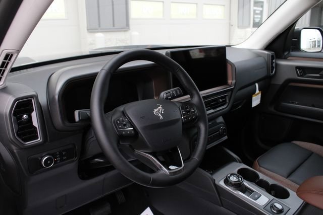 New 2026 Ford Bronco Sport Outer Banks w/ Outer Banks Tech Package+ AWD/4WD image 2