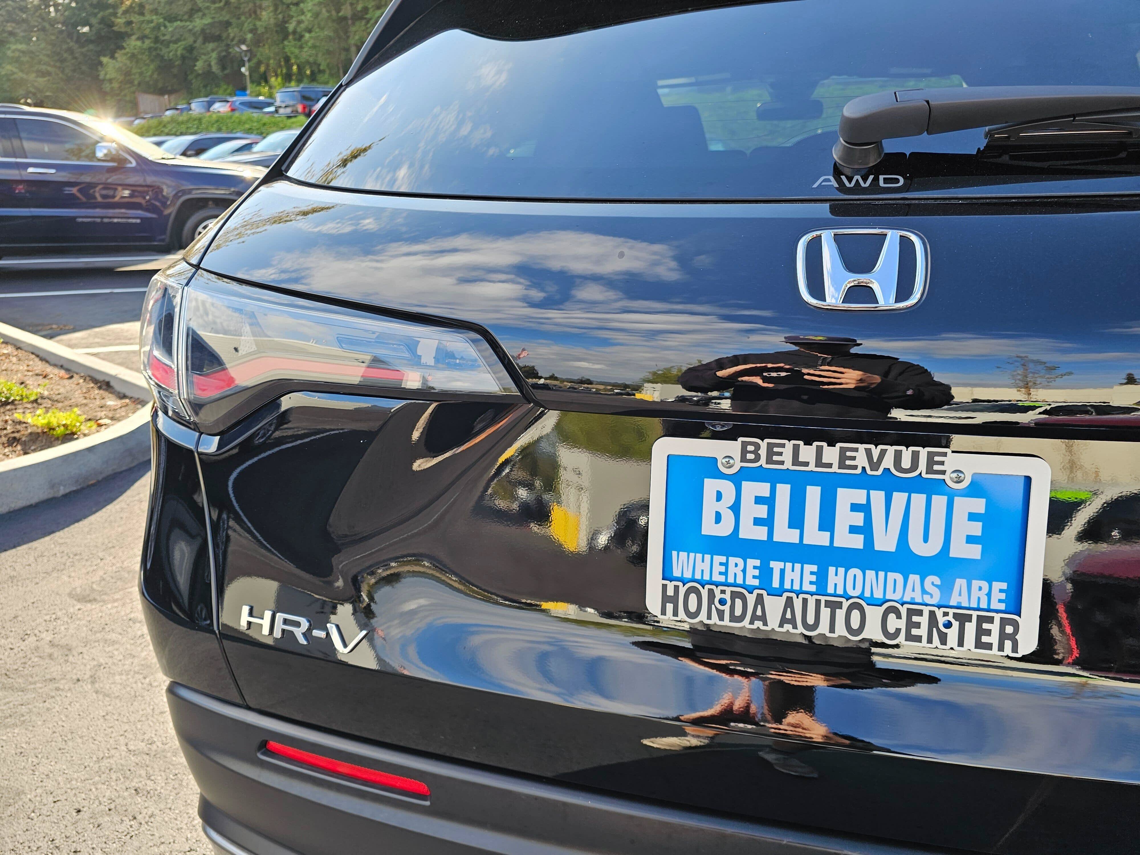 Certified 2025 Honda HR-V Sport image 17
