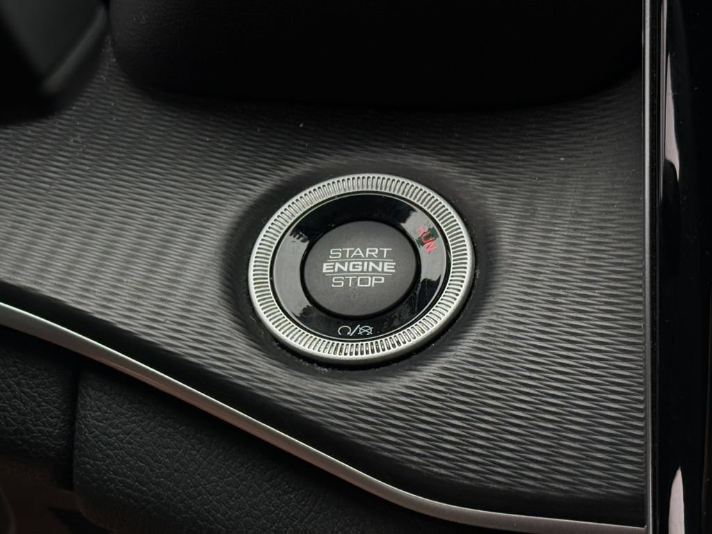 Used 2023 Jeep Grand Cherokee Altitude AWD/4WD image 33