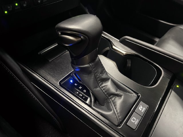 Certified 2025 Lexus ES 300h w/ Premium Package FWD image 21