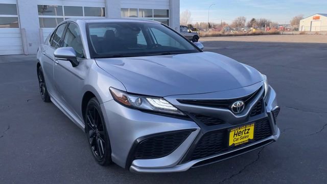 Used 2024 Toyota Camry XSE FWD image 4