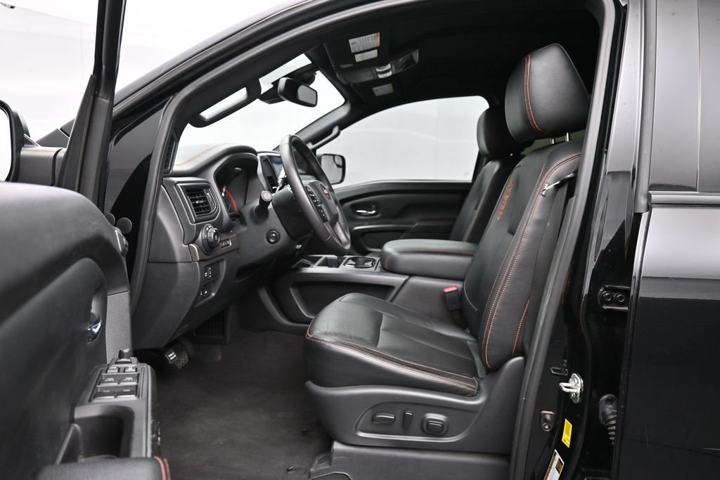 Used 2021 Nissan Titan PRO-4X w/ Pro-4x Convenience Package AWD/4WD image 24