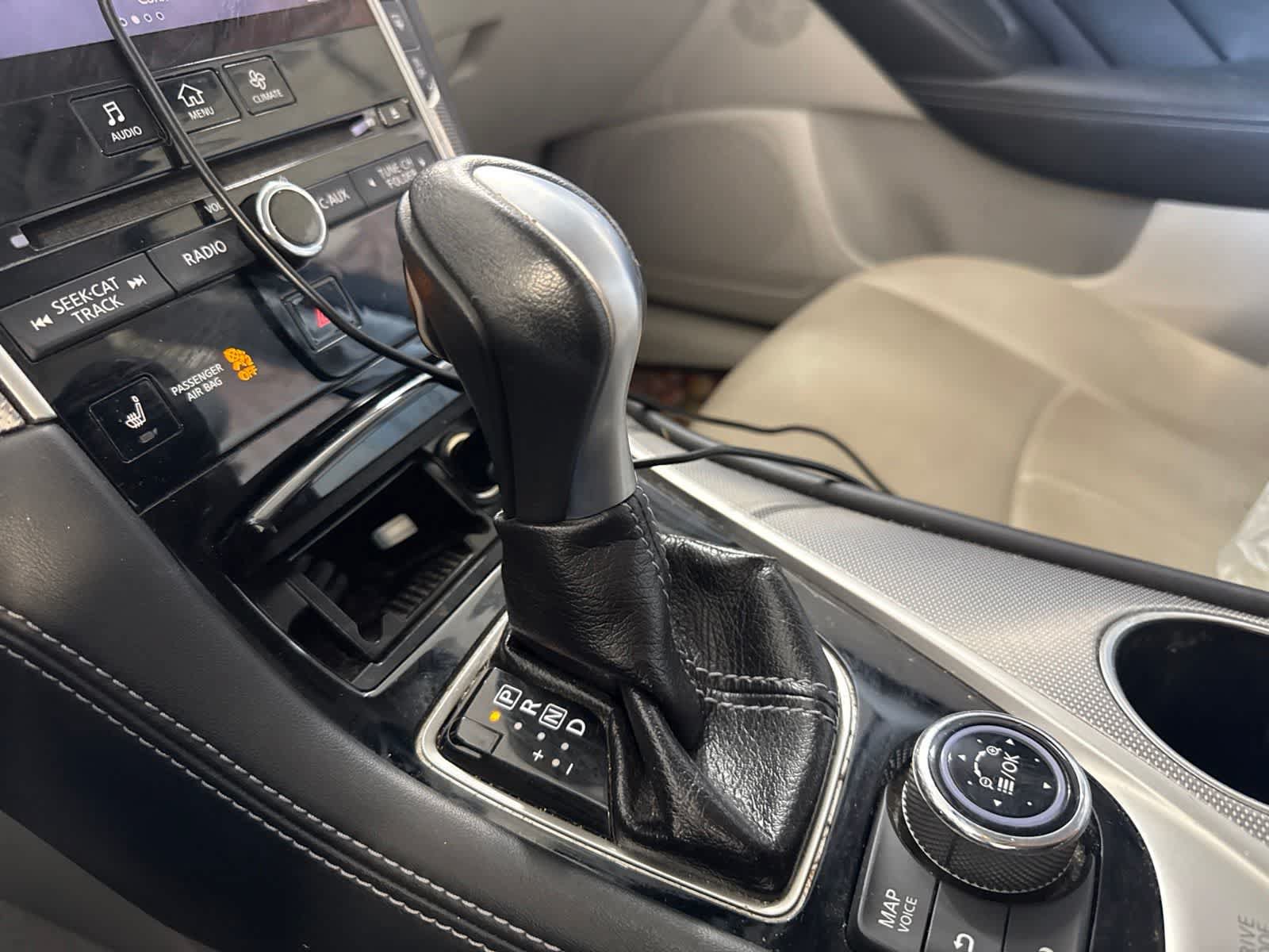 Used 2015 INFINITI Q50 Premium w/ Navigation Package RWD image 24