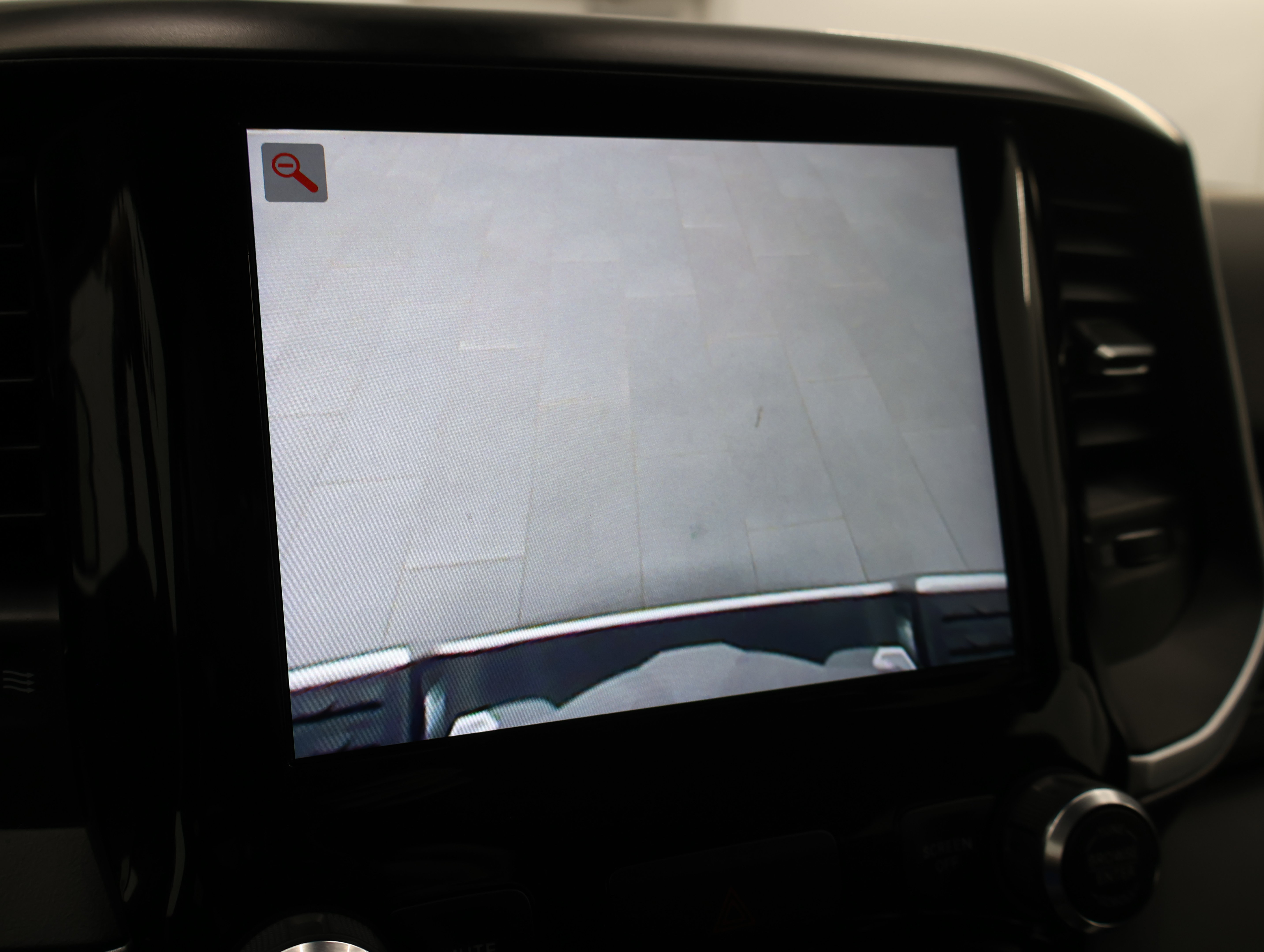Used 2022 RAM 1500 Big Horn AWD/4WD image 16