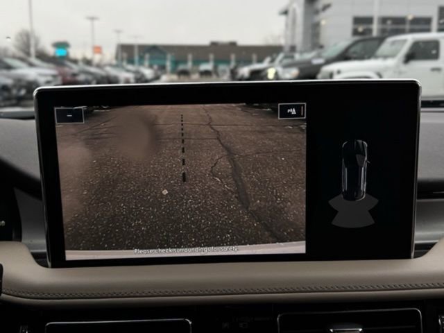 Used 2022 Lincoln Nautilus AWD image 34