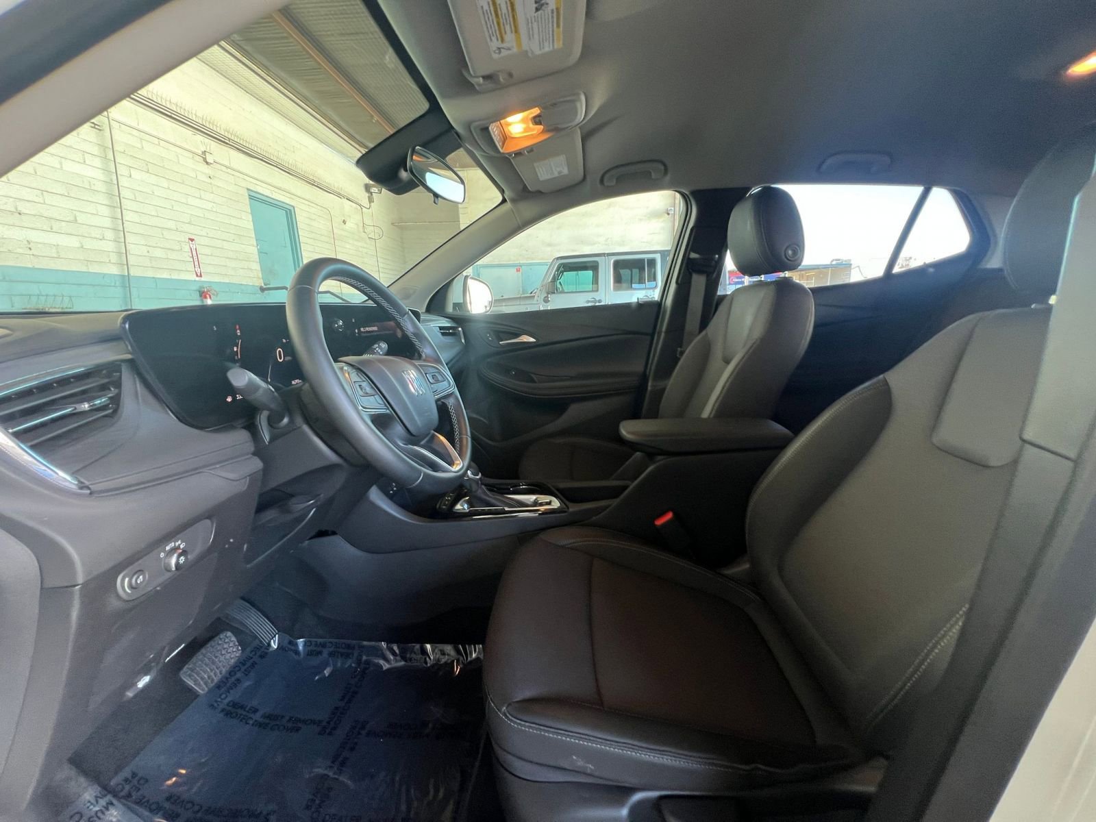 Used 2025 Buick Encore GX Preferred image 27