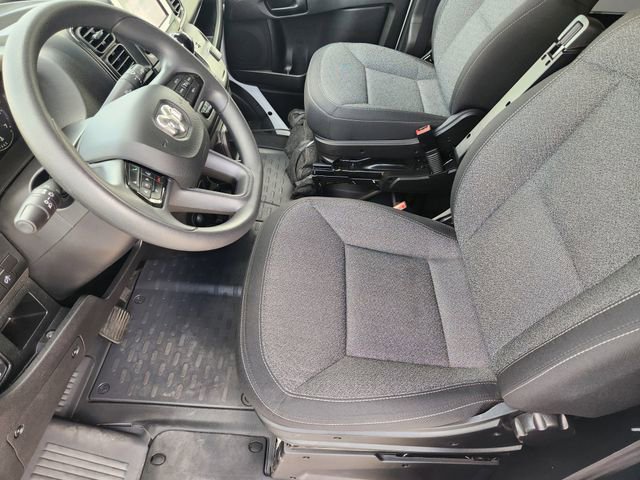 Used 2025 RAM ProMaster 2500 w/ Convenience Group image 14