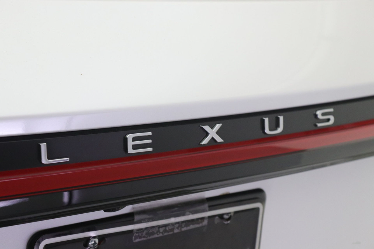 Used 2024 Lexus RX 350 FWD w/ Technology Package image 19