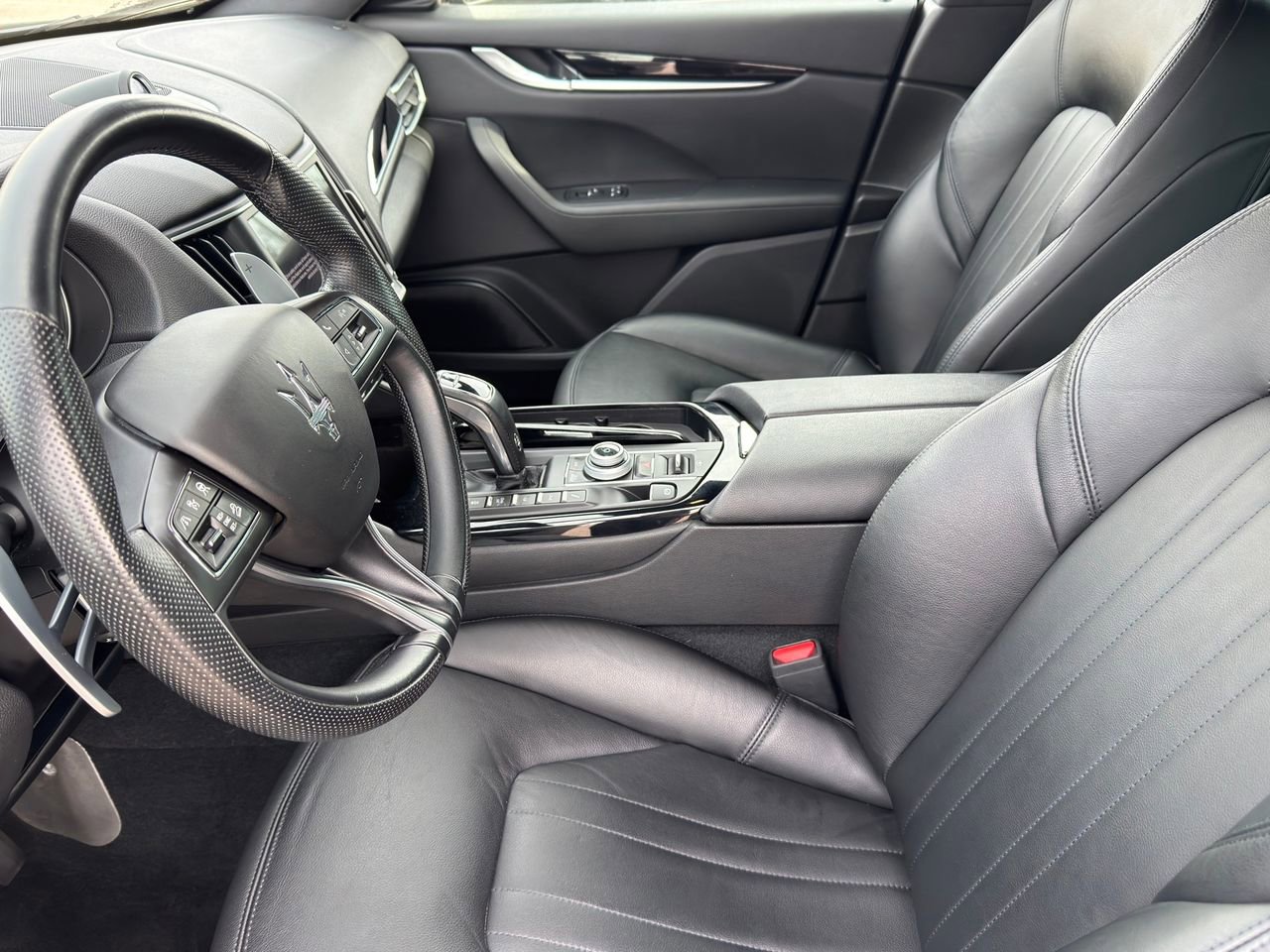 Certified 2023 Maserati Levante GT AWD/4WD image 14