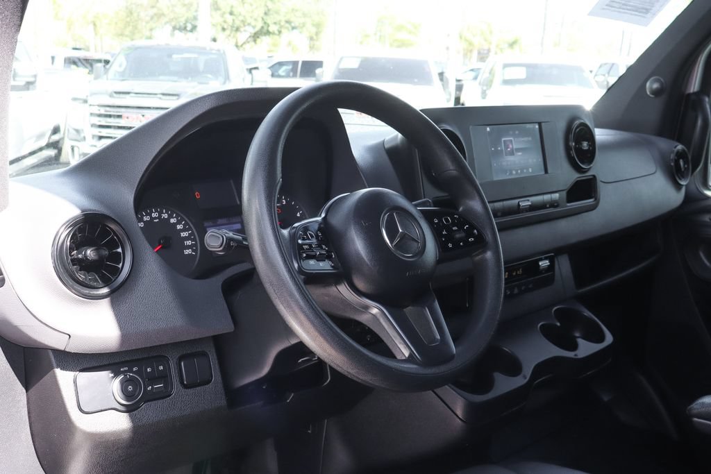 Used 2020 Mercedes-Benz Sprinter 3500 image 25