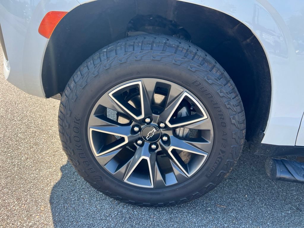 Used 2021 Chevrolet Tahoe Z71 w/ Z71 Off-Road Package AWD/4WD image 10