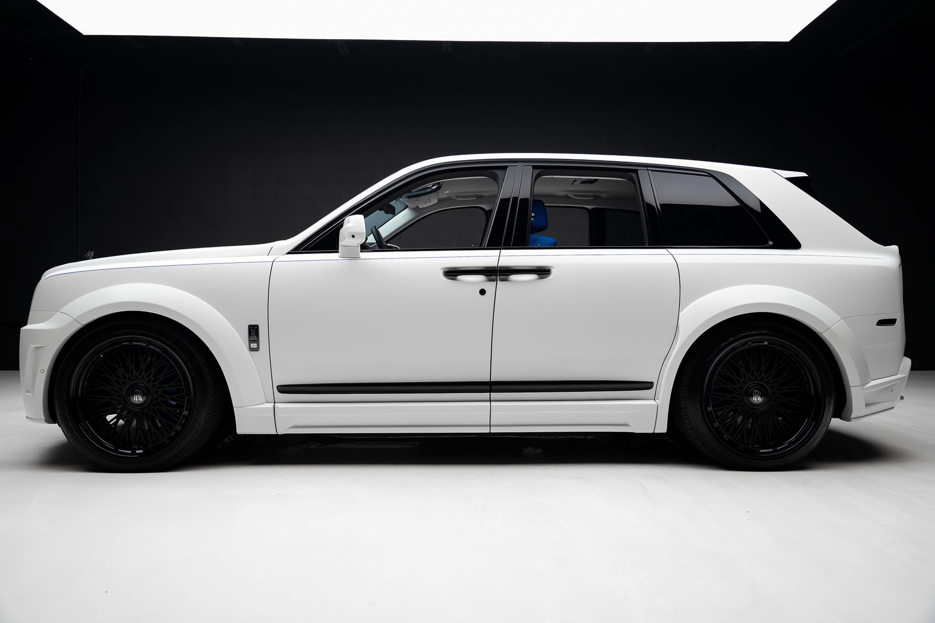Used 2024 Rolls-Royce Cullinan Black Badge w/ Driver's Package AWD/4WD image 18