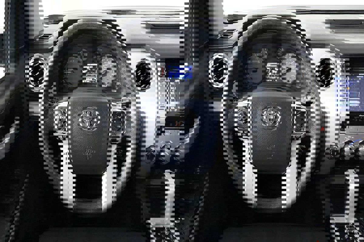 Used 2017 Toyota Tundra SR5 image 29