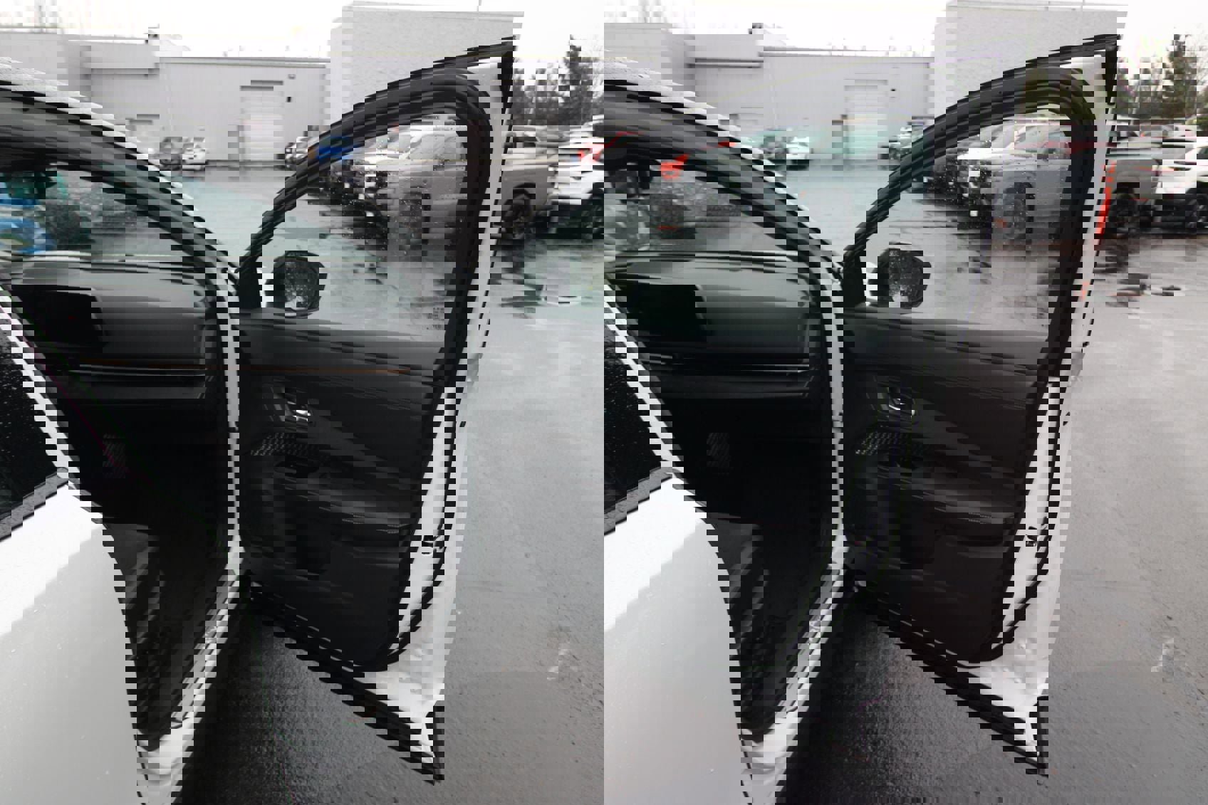 Used 2023 Nissan Ariya FWD image 17