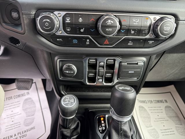 Used 2025 Jeep Wrangler Sahara 4xe image 21