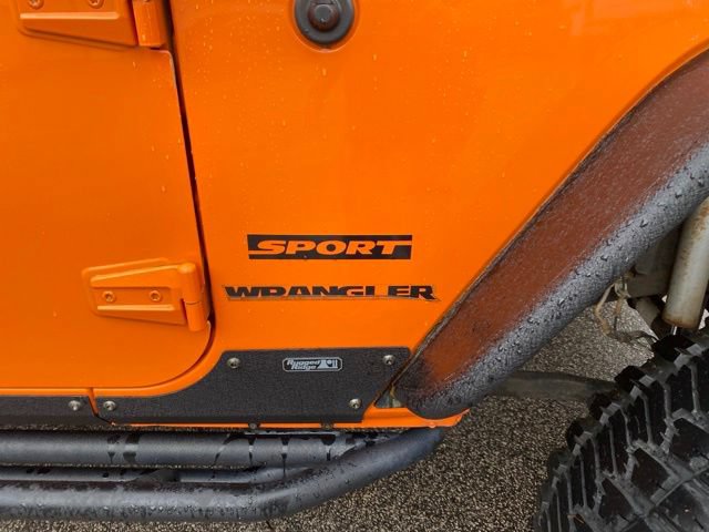 Used 2012 Jeep Wrangler Sport AWD/4WD image 9