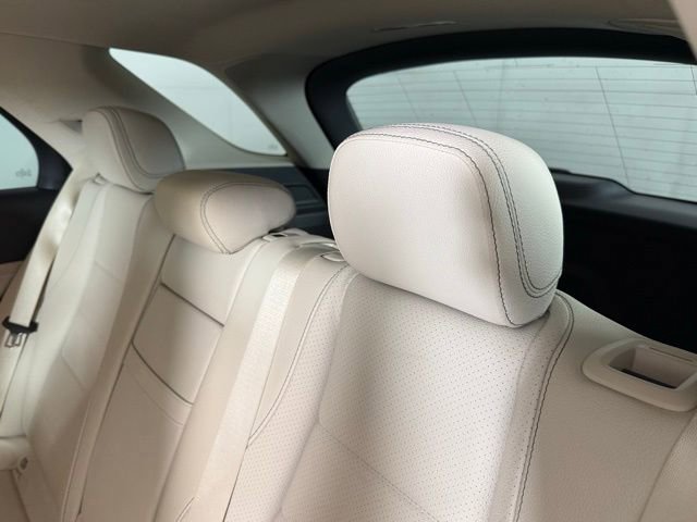 Used 2020 Mercedes-Benz GLE 350 w/ Premium Package image 26