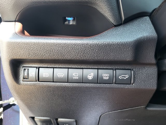 Used 2025 Toyota RAV4 Limited w/ Advanced Technology Package AWD/4WD image 21