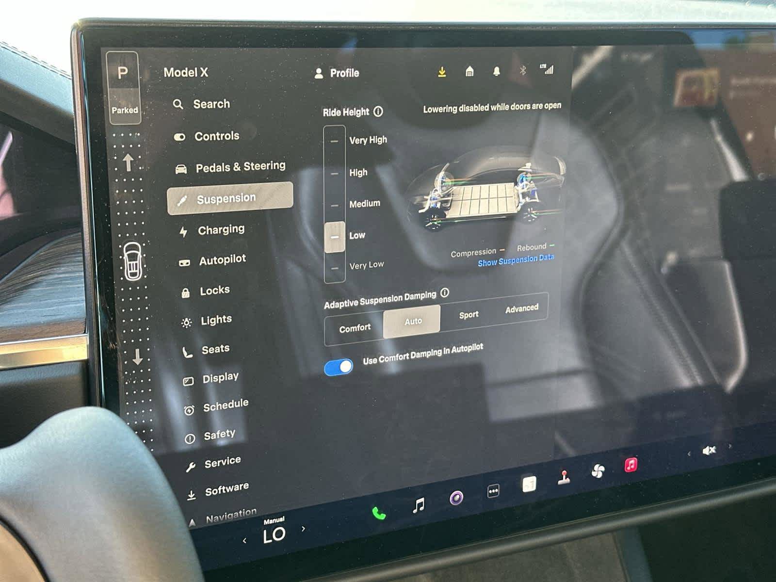 Used 2022 Tesla Model X image 28