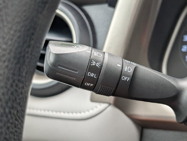 Used 2015 Toyota RAV4 XLE FWD image 21
