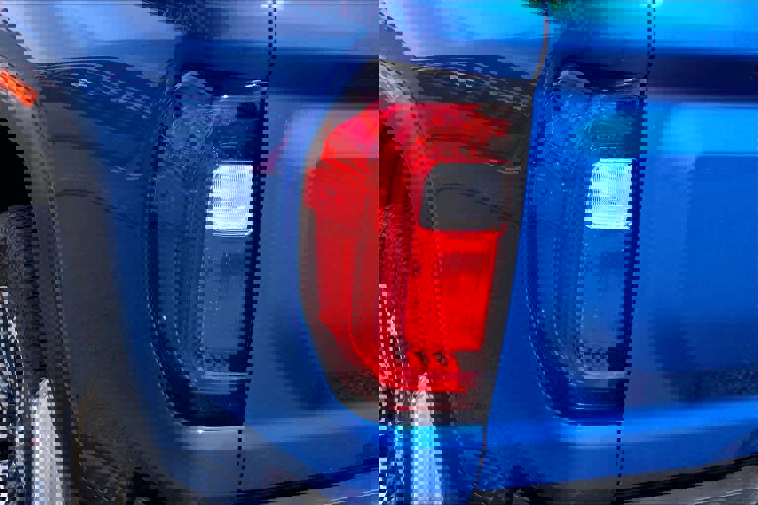 Used 2024 GMC Canyon AT4 w/ Technology Package image 29